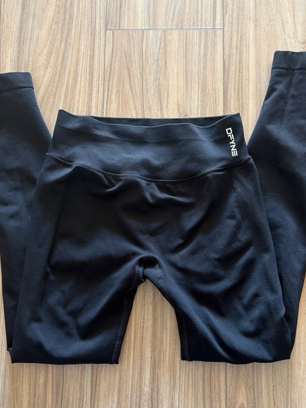 DFYNE Black Active Leggings